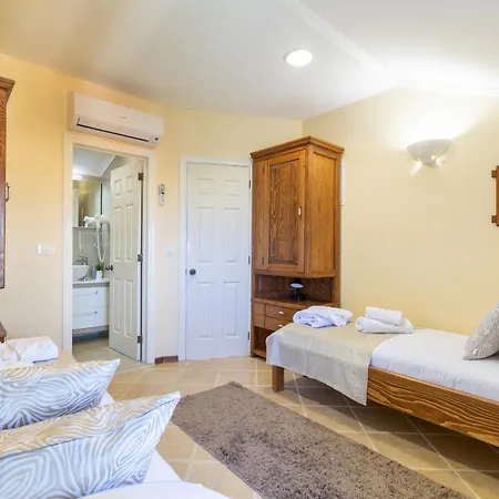 Vila Sara With Pool, Whirlpool And Sea View *