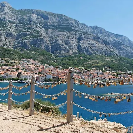 Villa Sara With Pool, Whirlpool And Sea View Makarska