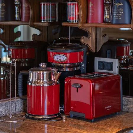 Sara With Pool, Whirlpool And Sea View Вілла Макарська