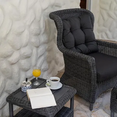 Villa Sara With Pool, Whirlpool And Sea View