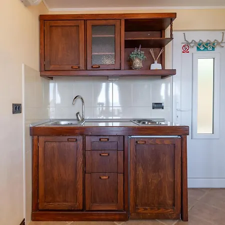 Sara With Pool, Whirlpool And Sea View *