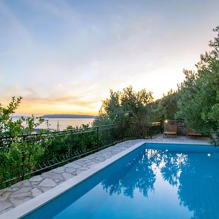 Sara With Pool, Whirlpool And Sea View