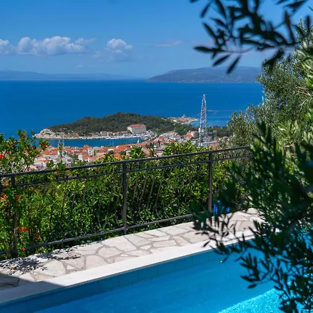 Sara With Pool, Whirlpool And Sea View * Makarska
