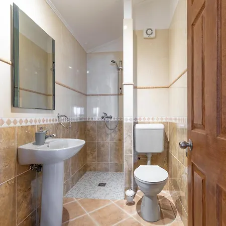 Villa Sara With Pool, Whirlpool And Sea View Makarska