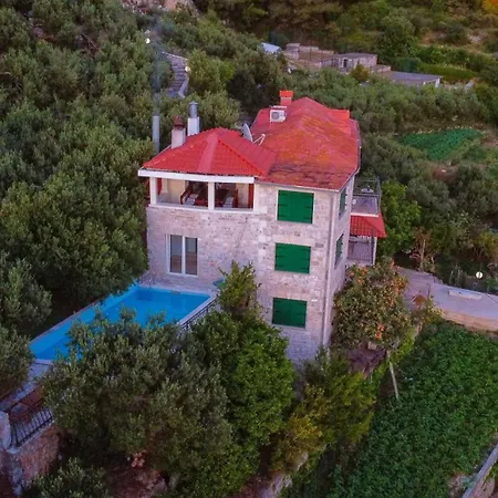 Villa Sara With Pool, Whirlpool And Sea View *